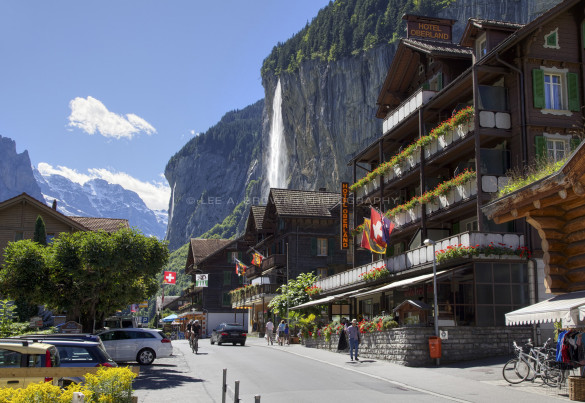 oberland hotel lauterbrunnen 585x403