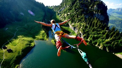 bungee jumping