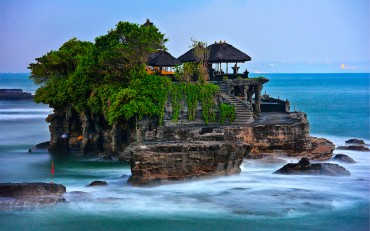 Tanah Lot Temple Bali