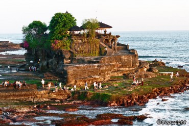 tanah lot temple hightlights