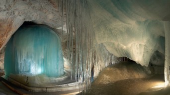 Eisriesenwelt spilja zaledjena