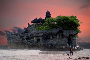 Tanah Lot 1